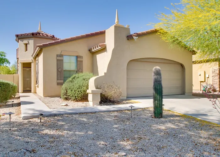 Outdoor Oasis W/ Pool! Goodyear Gem Near Golfing Holiday home Liberty