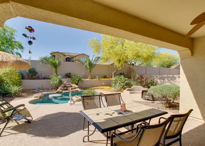 Outdoor Oasis W/ Pool! Goodyear Gem Near Golfing Holiday home