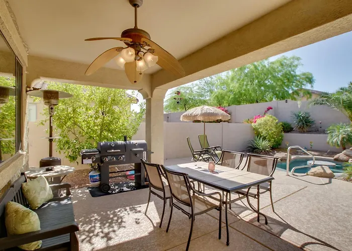 Outdoor Oasis W/ Pool! Goodyear Gem Near Golfing Holiday home *